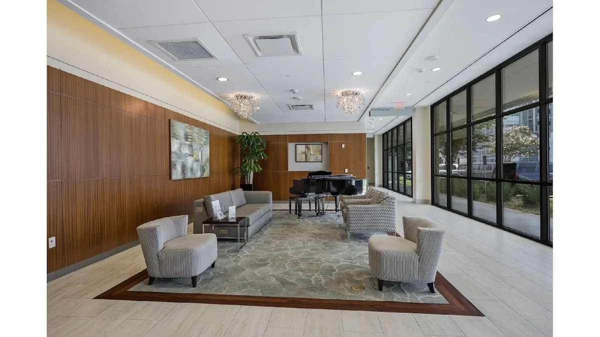 River Oaks Hospital & Clinics - Foto 1
