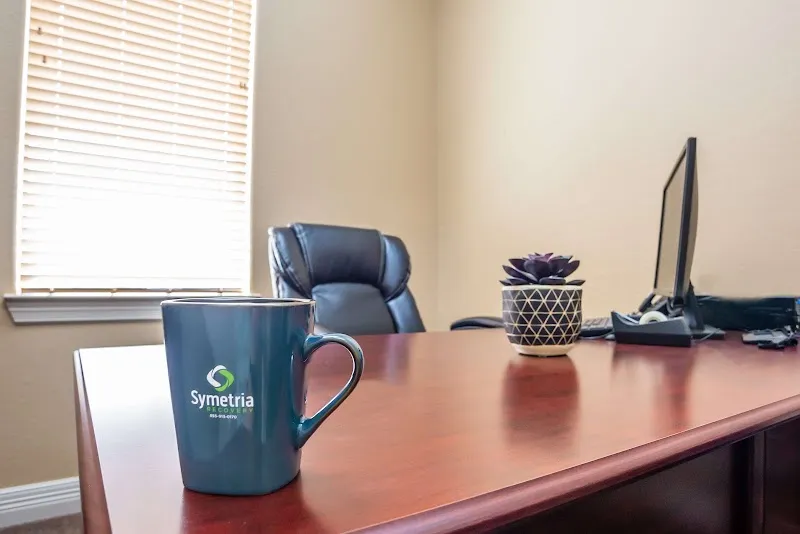 Symetria Recovery - Photo 3