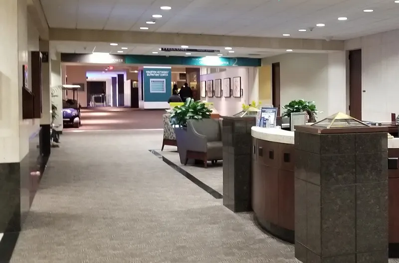 Houston Methodist Outpatient Center - Photo 3