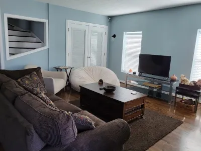Riverside Recovery House-Sober Home - Photo 6