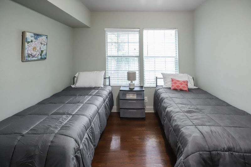 Emancipation House - Men’s Sober Home - Photo 6