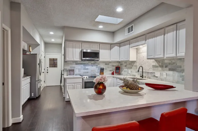 Nesta's Wellness Retreat - Houston - Photo 1