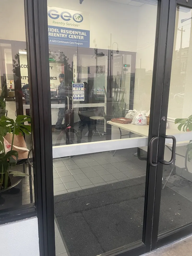 Leidel Federal Halfway House - Photo 1