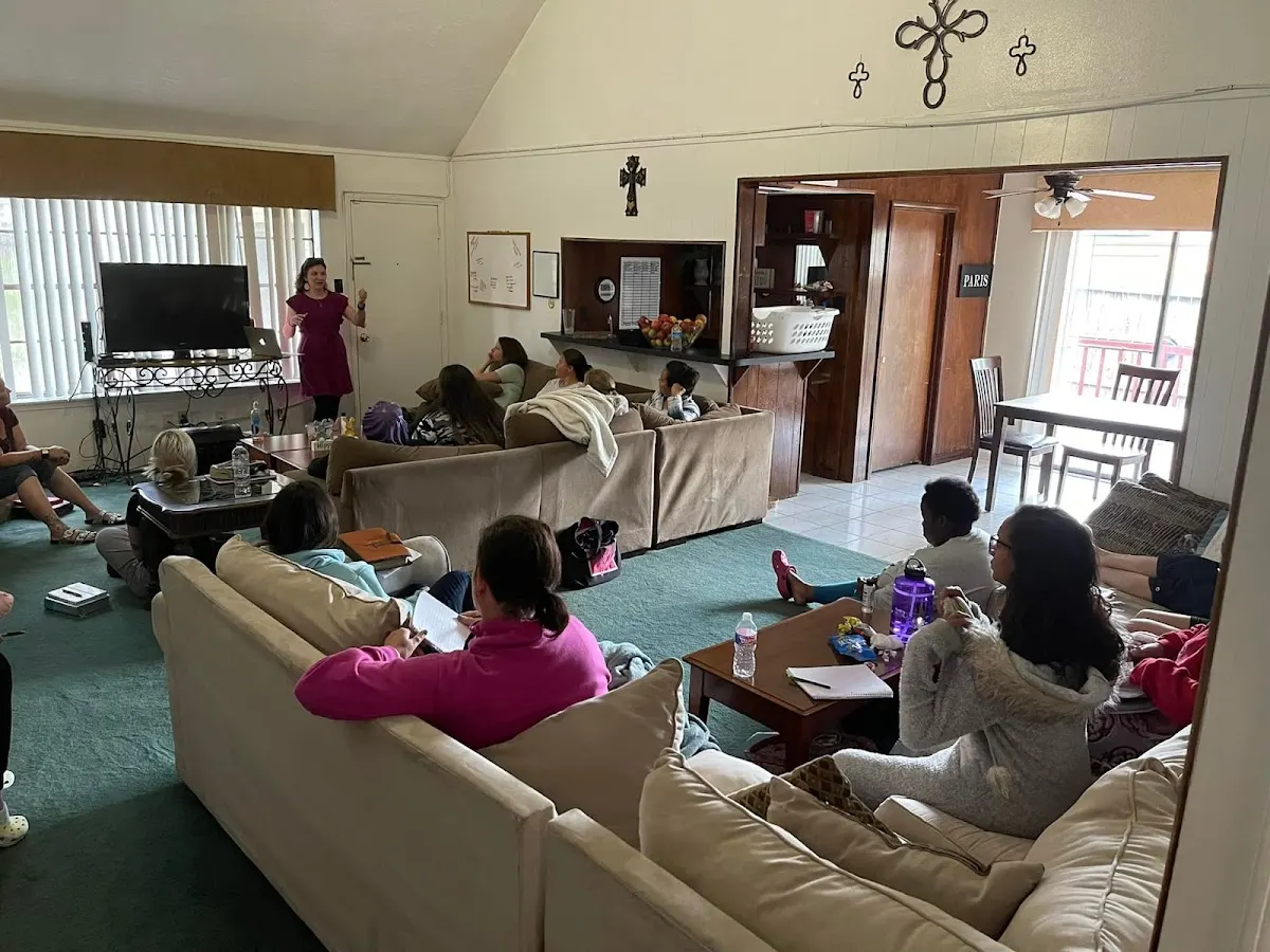 Saving Grace Women's Home - Photo 5