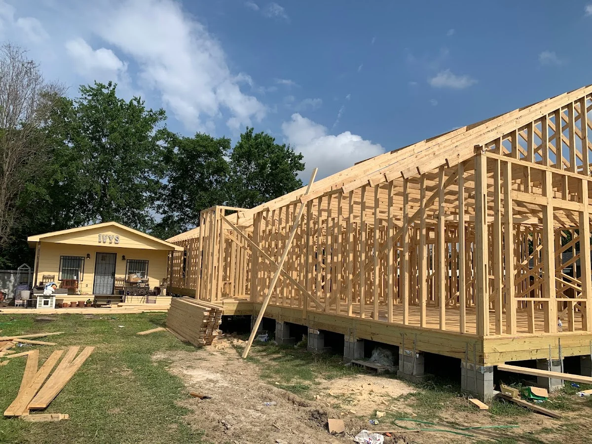 Ivy'S Transitional Housing for God's People - Photo 3