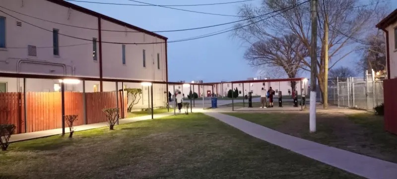 TDCJ Halfway House - Photo 3