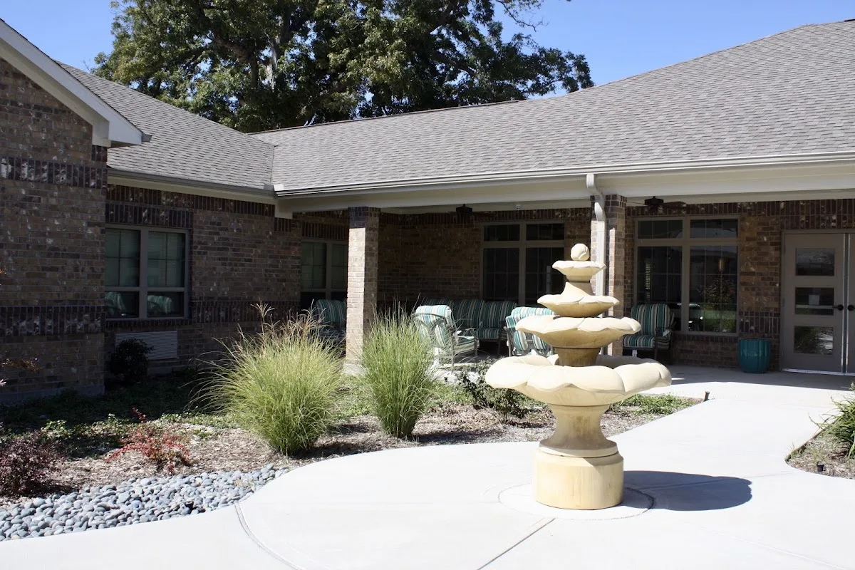 Highland Park Rehabilitation & Nursing Center - Photo 4