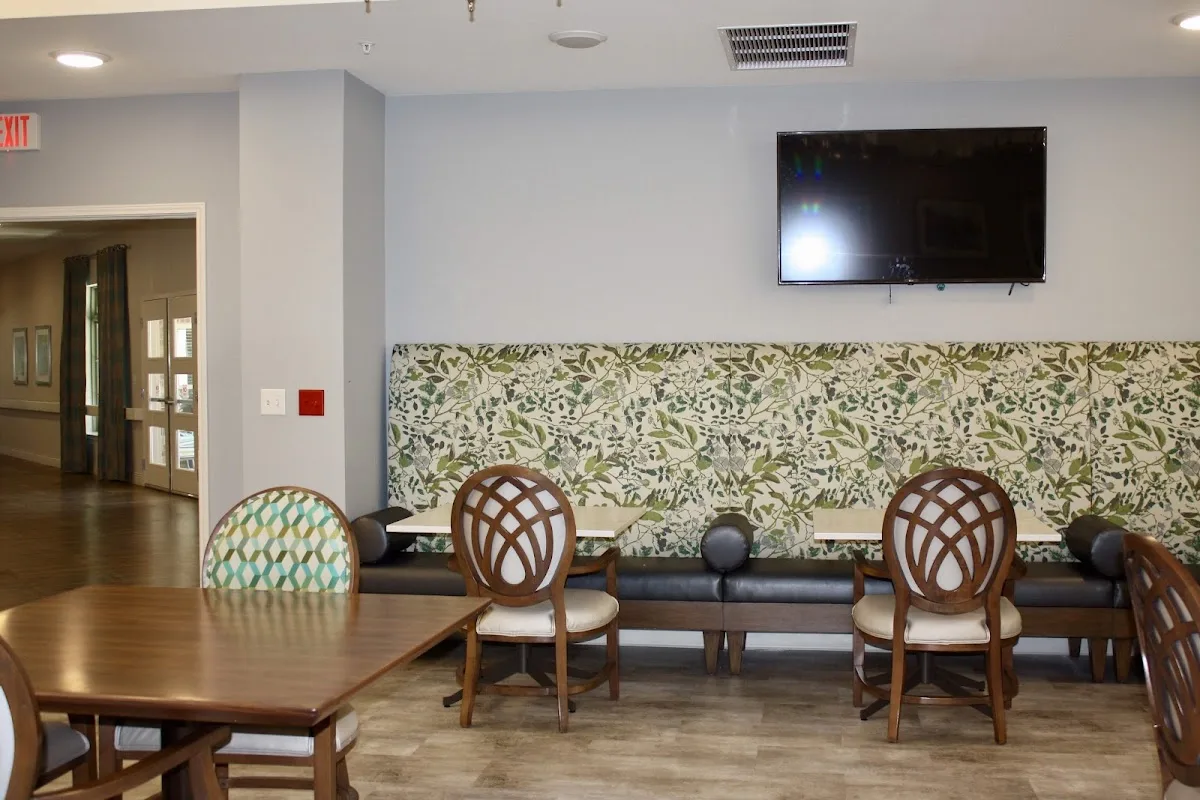 Highland Park Rehabilitation & Nursing Center - Photo 5