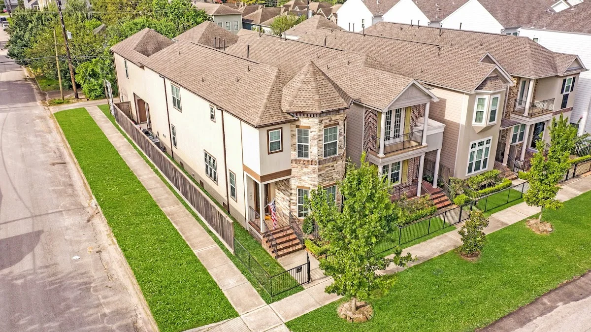 Bodine Recovery - Luxury Sober Living Houston/Heights - Photo 5